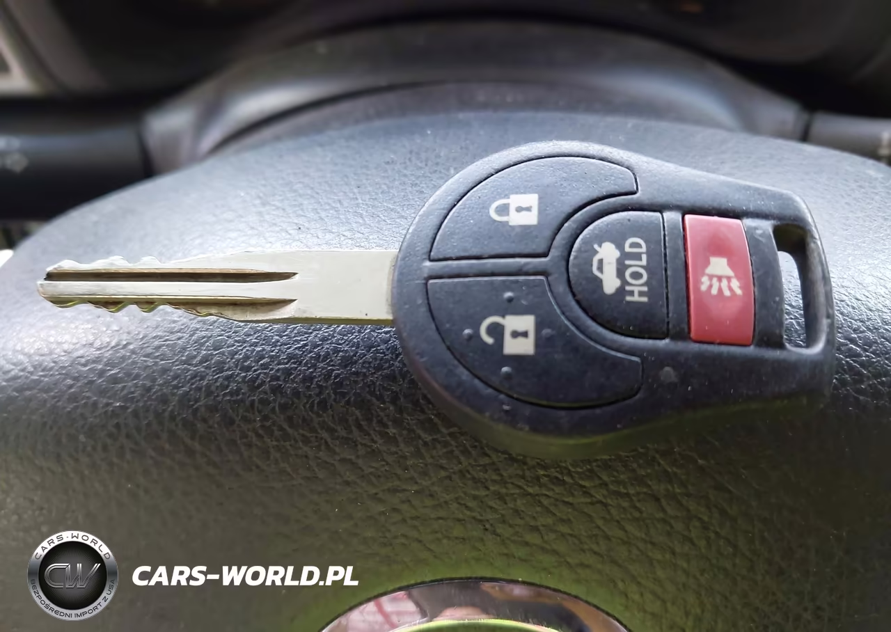 2015 Nissan Sentra S VIN:3N1AB7AP0FY348319 - 11