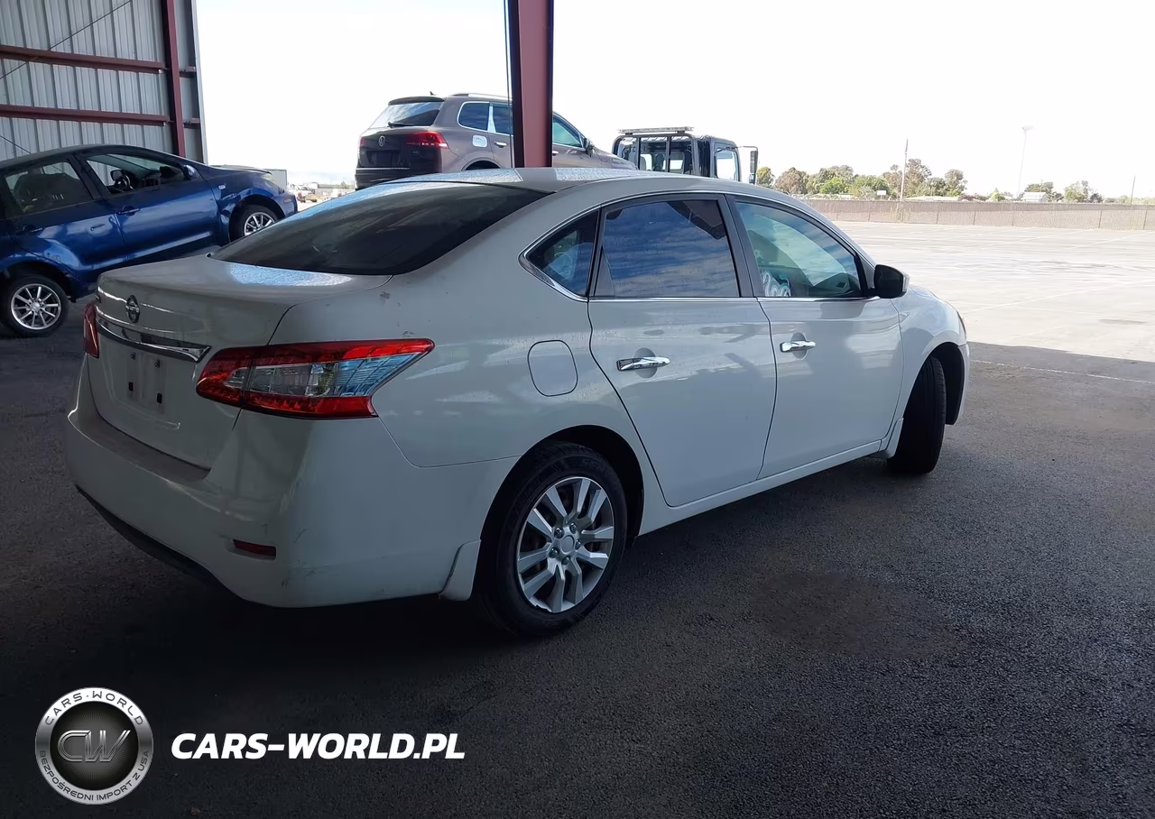 2015 Nissan Sentra S VIN:3N1AB7AP0FY348319 - 4