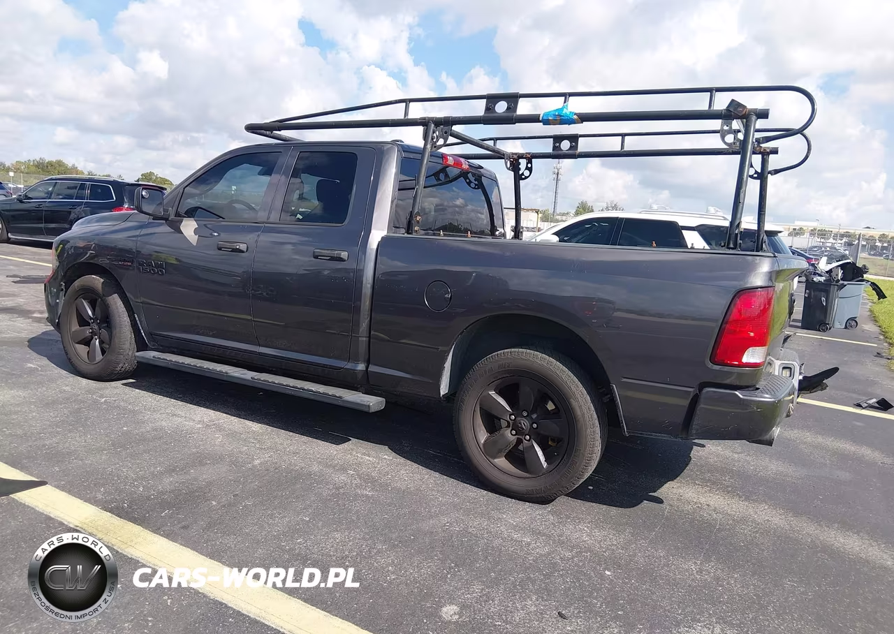 2017 Ram 1500 Express 4X2 6'4 Box VIN:1C6RR6FT5HS836086 - 3