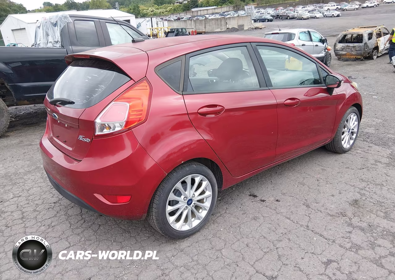 2014 Ford Fiesta Se VIN:3FADP4EJ5EM182553 - 4