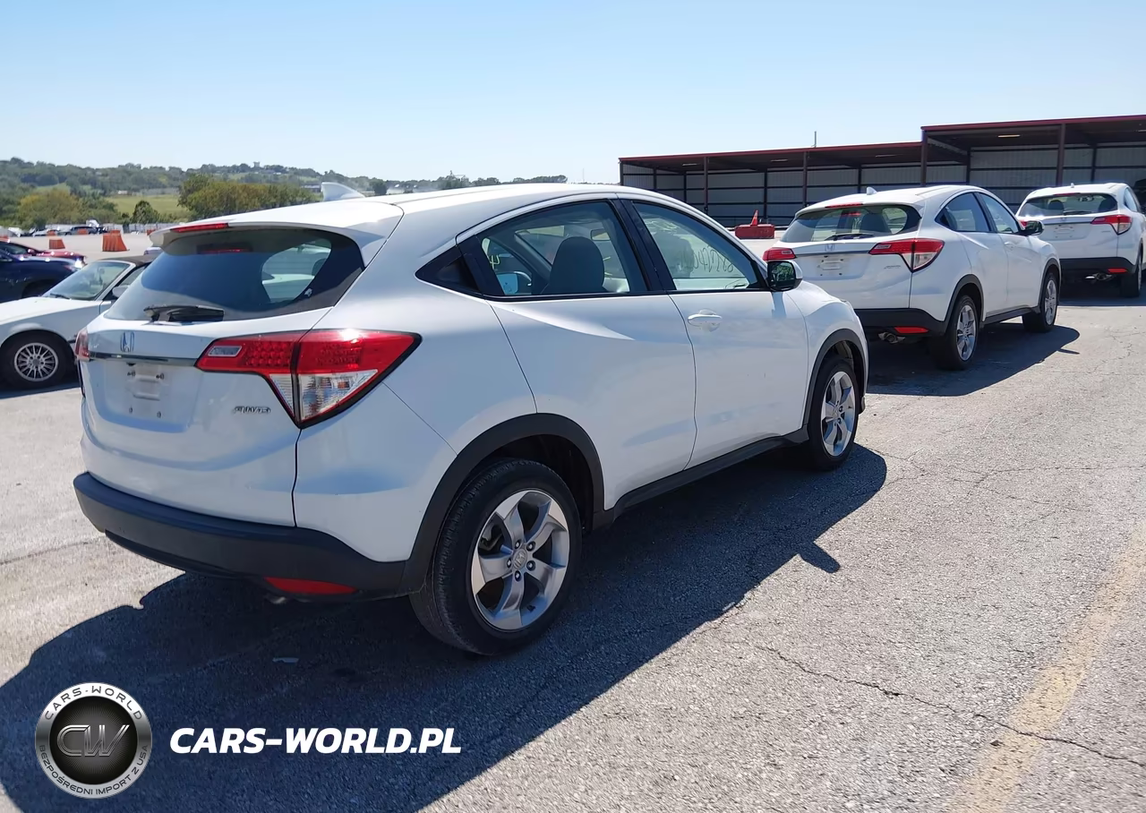 2022 Honda Hr-V Awd Lx VIN:3CZRU6H30NM718871 - 4