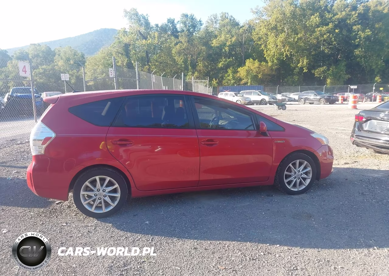 2014 Toyota Prius V Five VIN:JTDZN3EU1E3318205 - 13