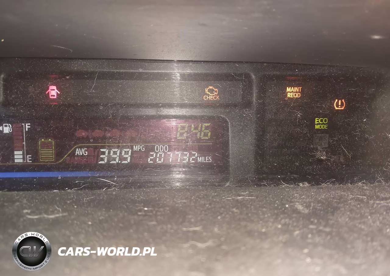 2014 Toyota Prius V Five VIN:JTDZN3EU1E3318205 - 15