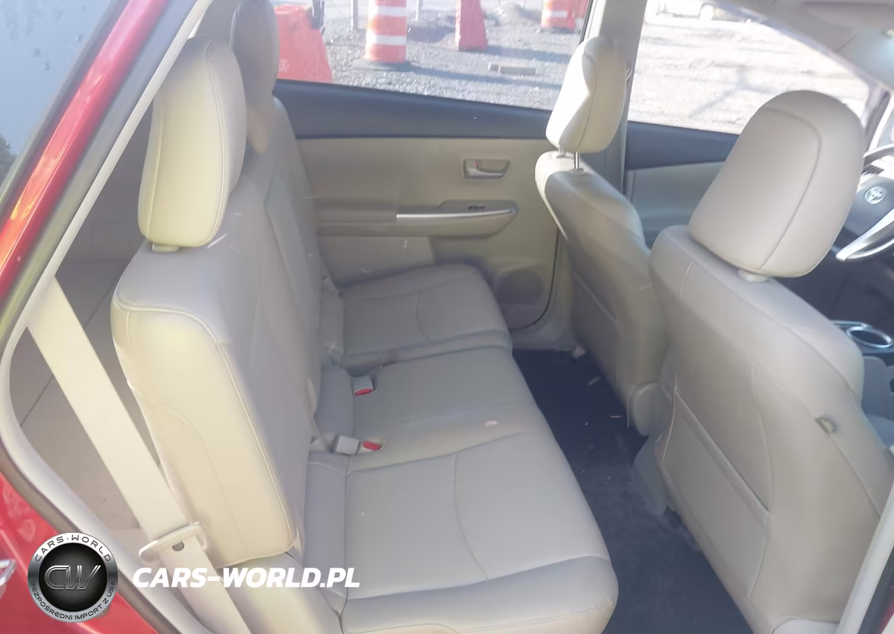 2014 Toyota Prius V Five VIN:JTDZN3EU1E3318205 - 8