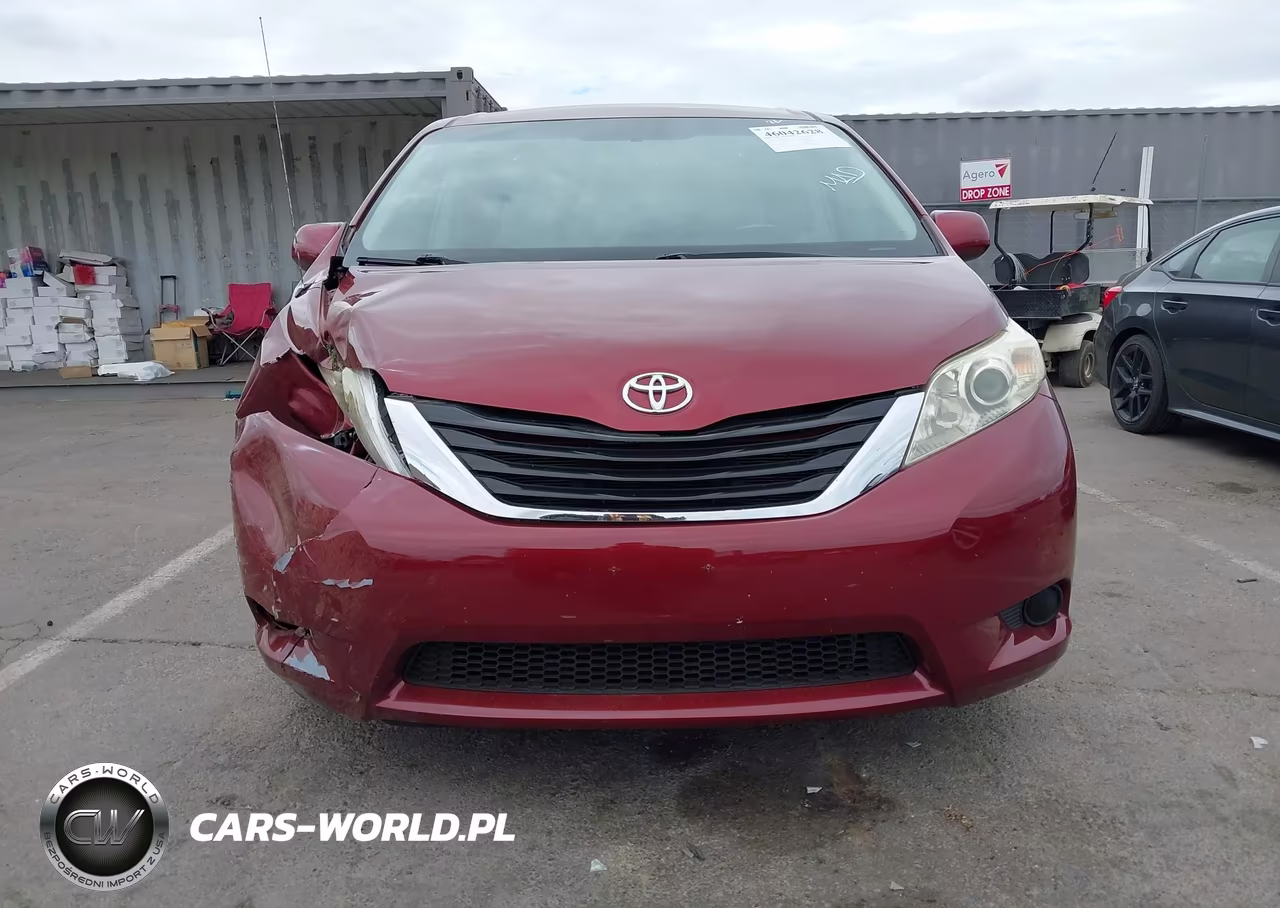 2011 Toyota Sienna Le V6 VIN:5TDKK3DC0BS092543 - 12