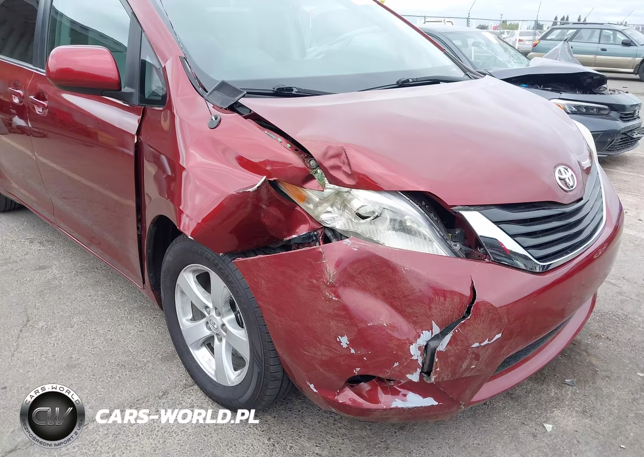 2011 Toyota Sienna Le V6 VIN:5TDKK3DC0BS092543 - 6