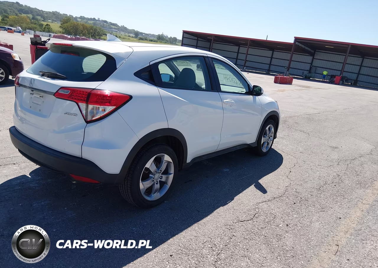 2022 Honda Hr-V Awd Lx VIN:3CZRU6H39NM711403 - 4