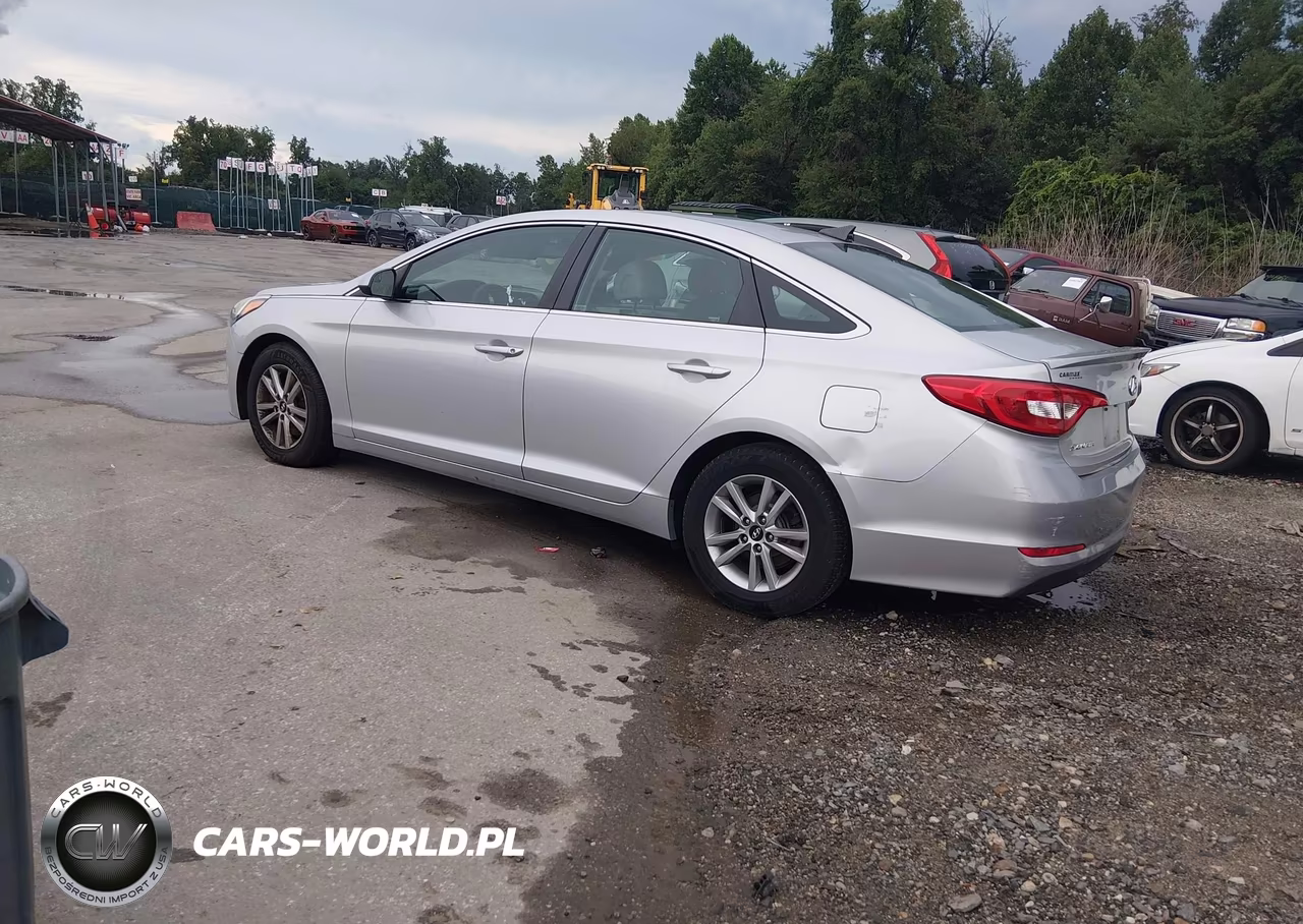 2015 Hyundai Sonata Se VIN:5NPE24AF6FH015737 - 3