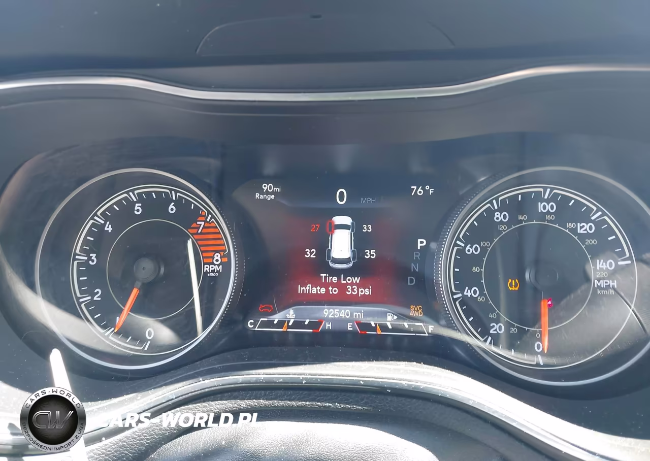 2020 Jeep Cherokee High Altitude 4X4 VIN:1C4PJMDX5LD594561 - 7