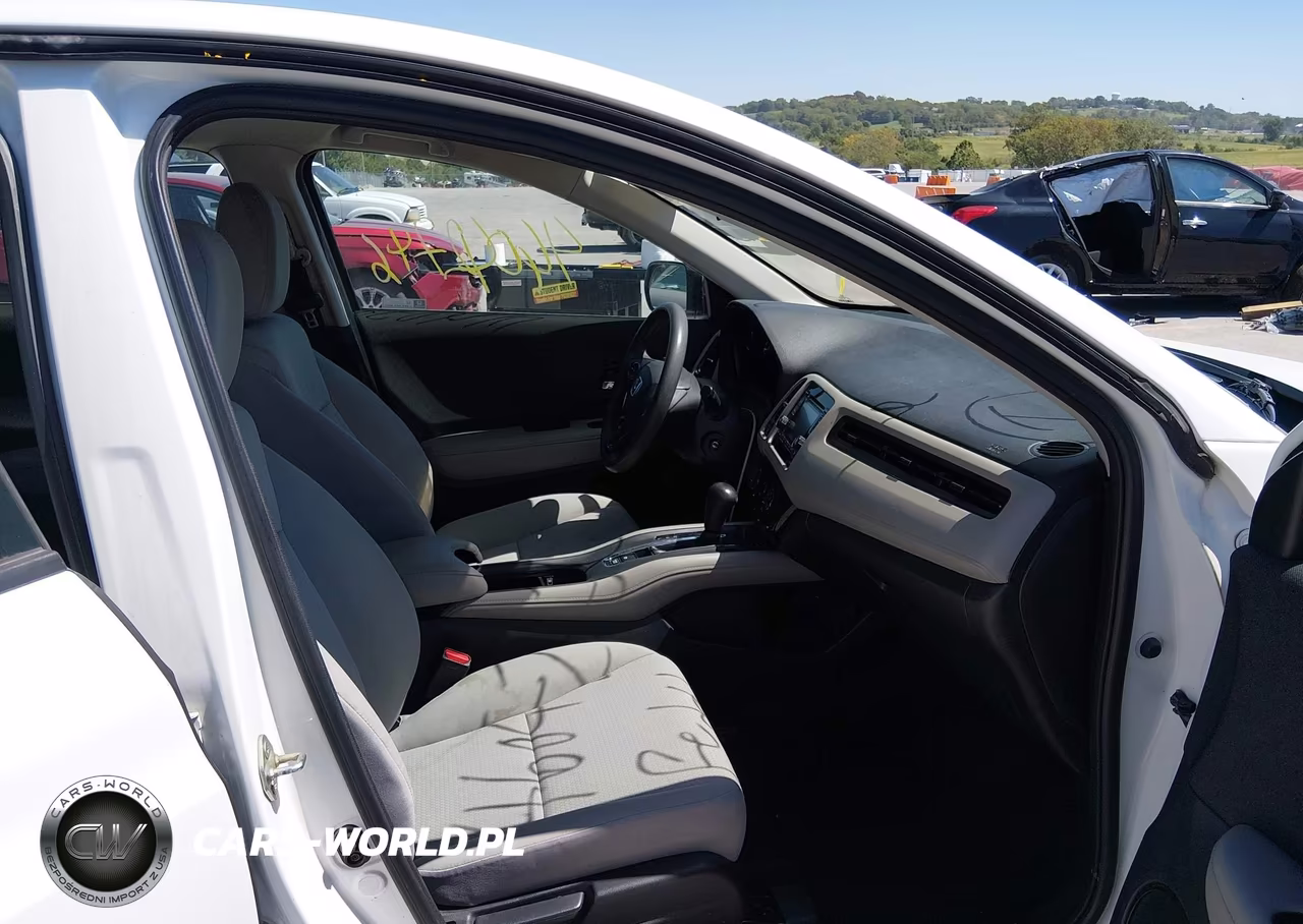 2022 Honda Hr-V Awd Lx VIN:3CZRU6H31NM714263 - 5