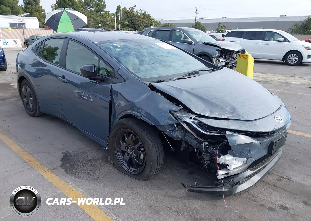 2026 Toyota Prius Le – zdjęcie 1 z 17