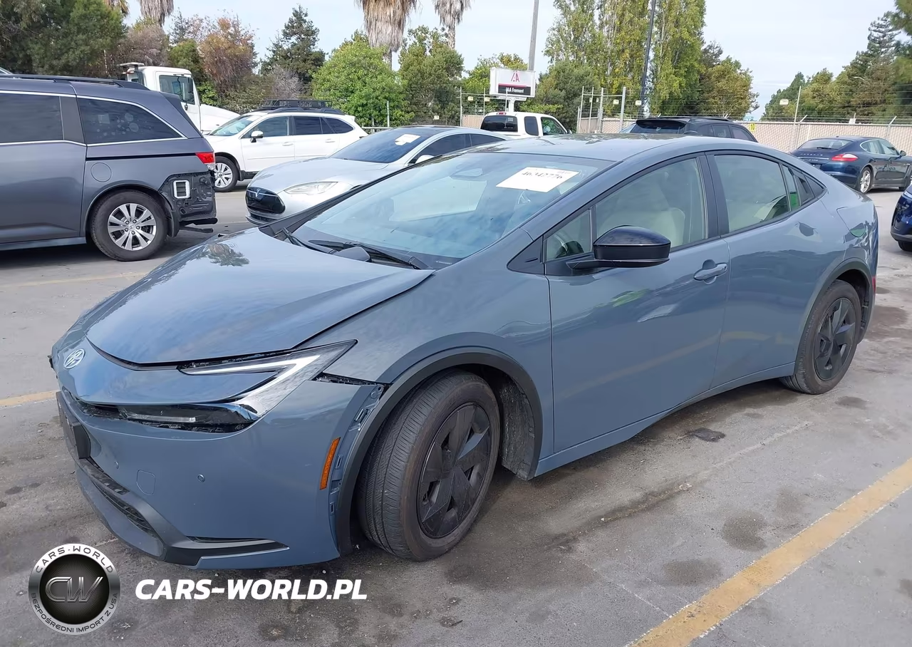 2026 Toyota Prius Le VIN:JTDACAAU0T3079790 - 2
