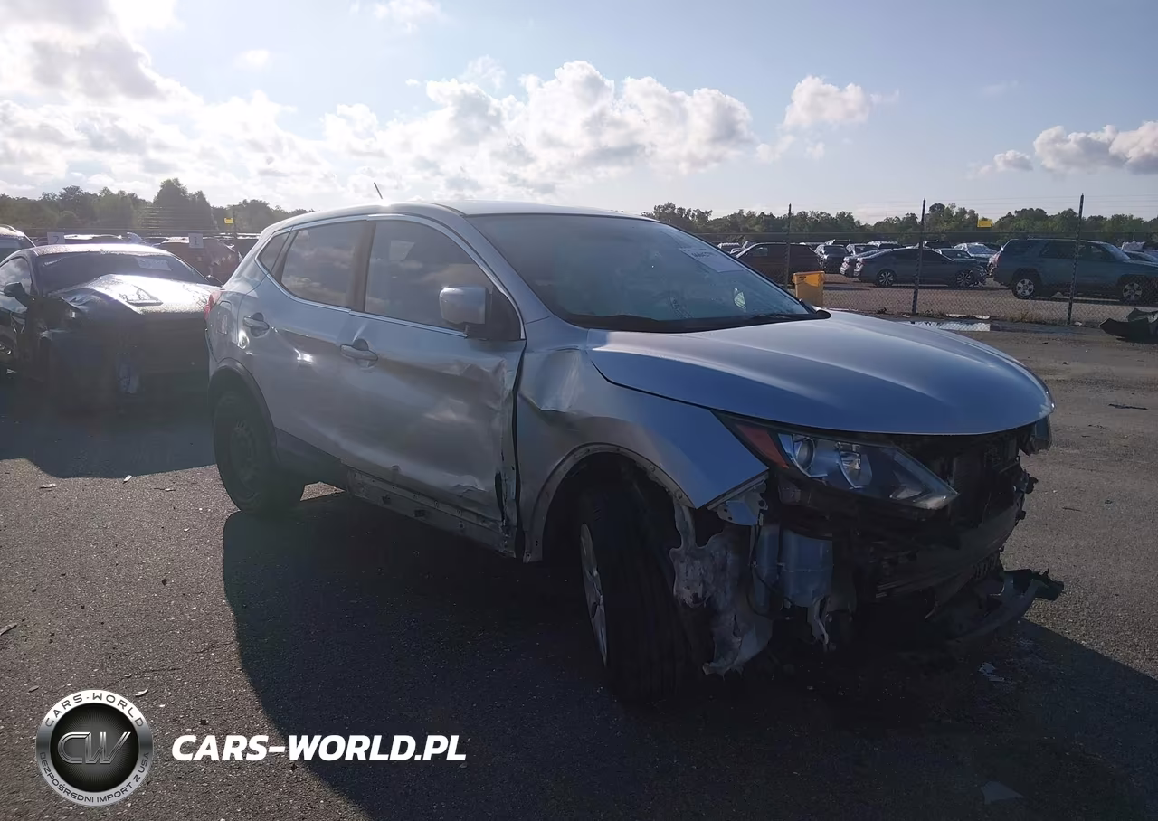2018 Nissan Rogue Sport S – zdjęcie 1 z 16