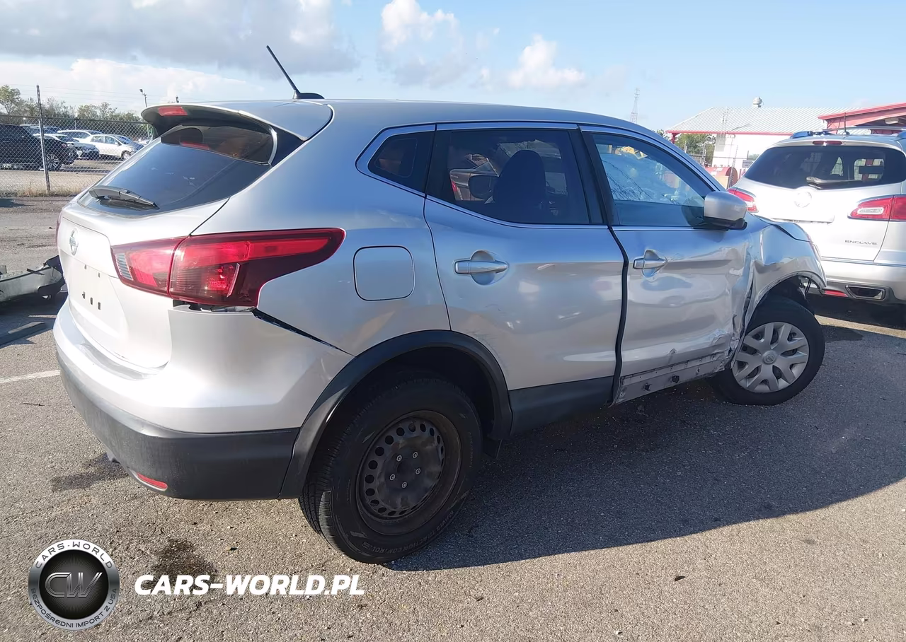 2018 Nissan Rogue Sport S VIN:JN1BJ1CP1JW150852 - 4