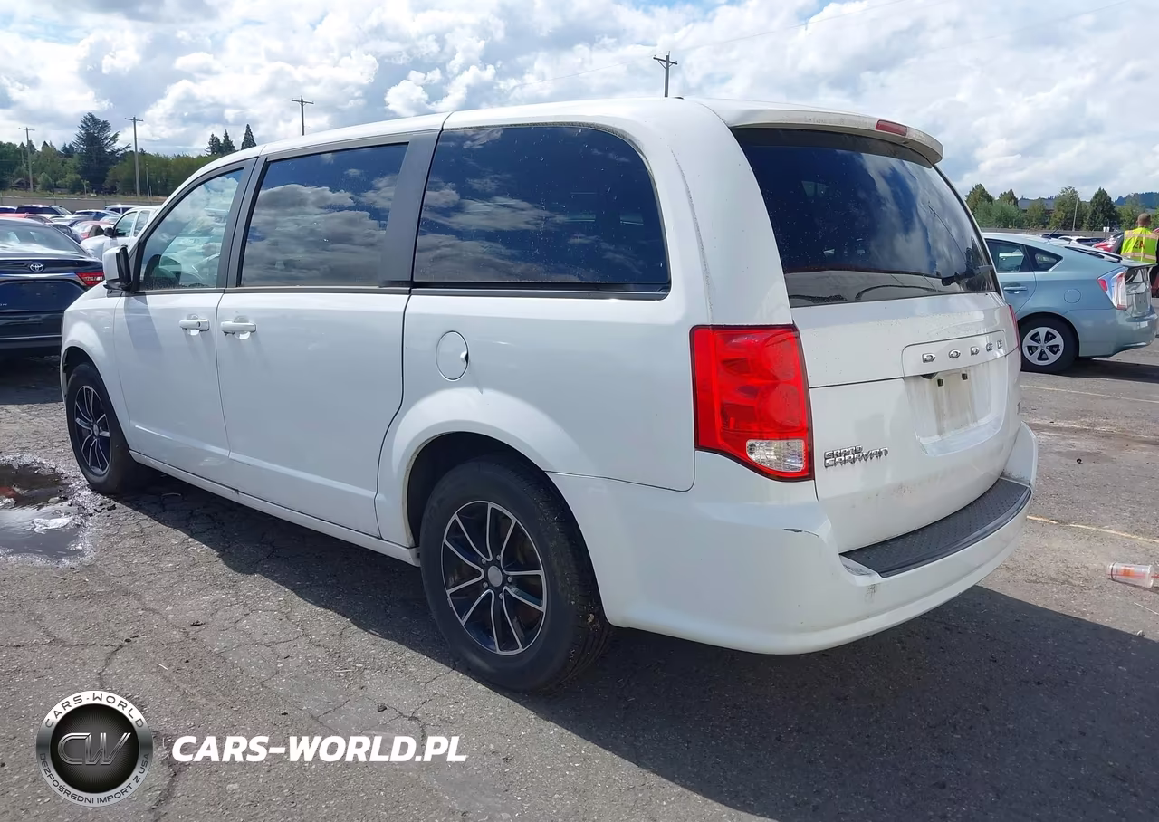 2018 Dodge Grand Caravan Se Plus VIN:2C4RDGBG5JR221602 - 3