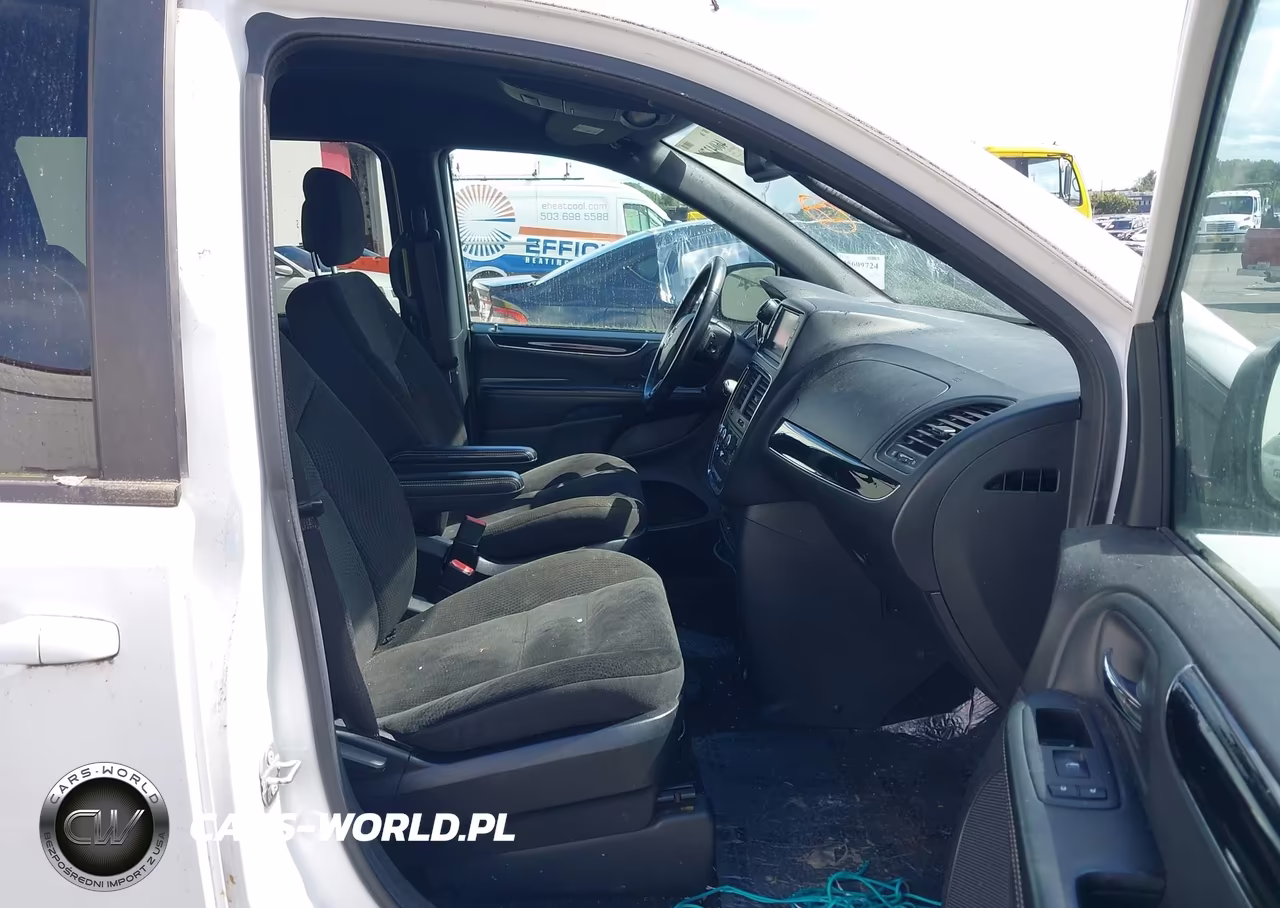 2018 Dodge Grand Caravan Se Plus VIN:2C4RDGBG5JR221602 - 5