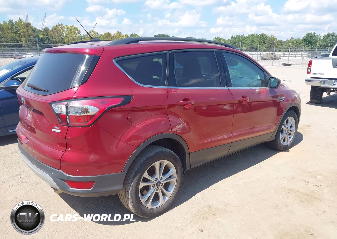 2017 Ford Escape Se VIN:1FMCU0GD4HUB57217 - 4