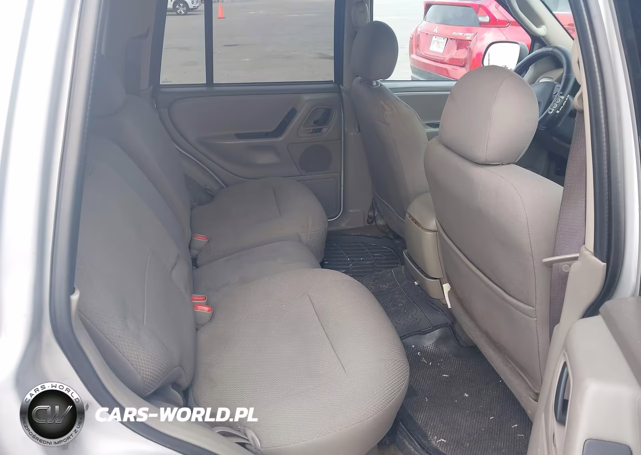 2004 Jeep Grand Cherokee Laredo VIN:1J4GX48S34C127914 - 8