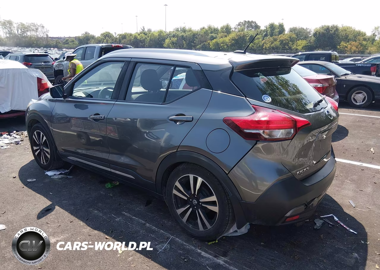 2018 Nissan Kicks Sr VIN:3N1CP5CU9JL501934 - 3
