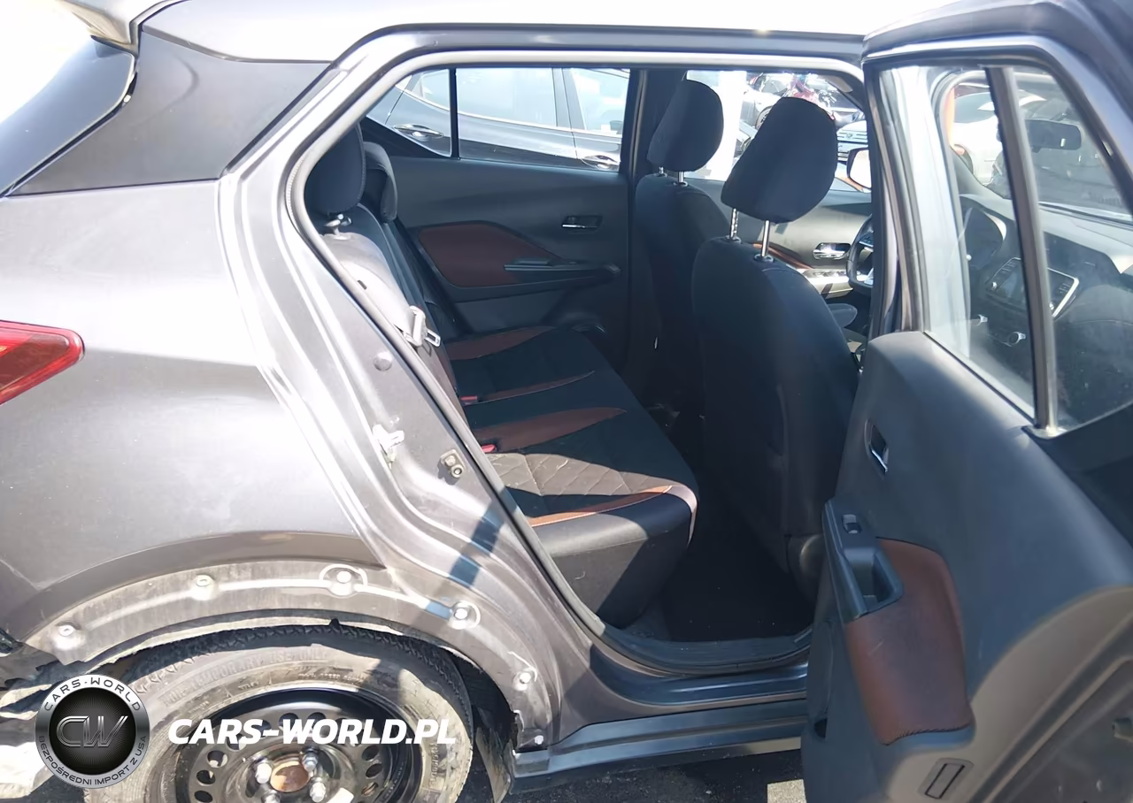 2018 Nissan Kicks Sr VIN:3N1CP5CU9JL501934 - 8
