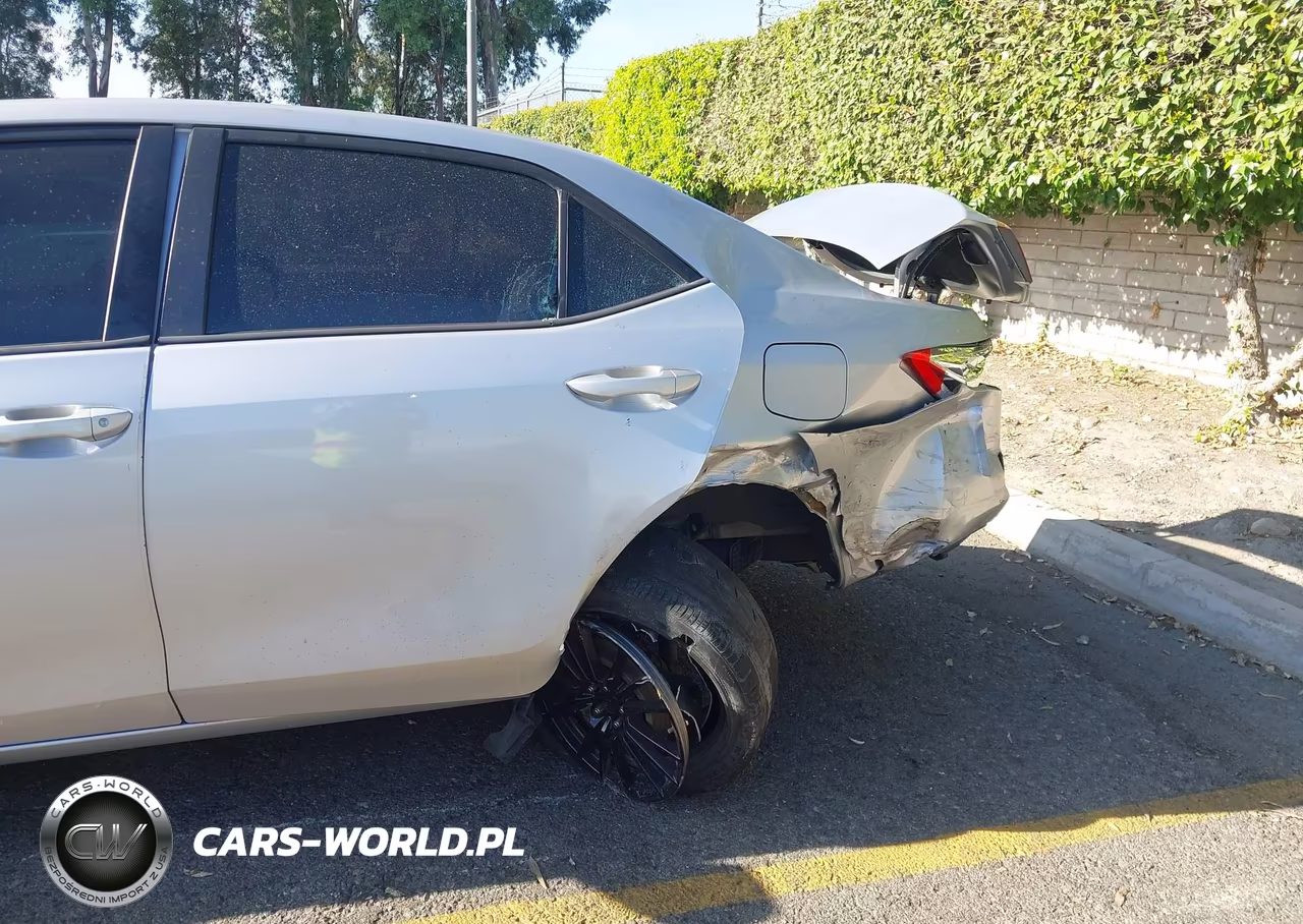 2014 Toyota Corolla Le Plus VIN:5YFBURHE7EP051655 - 15