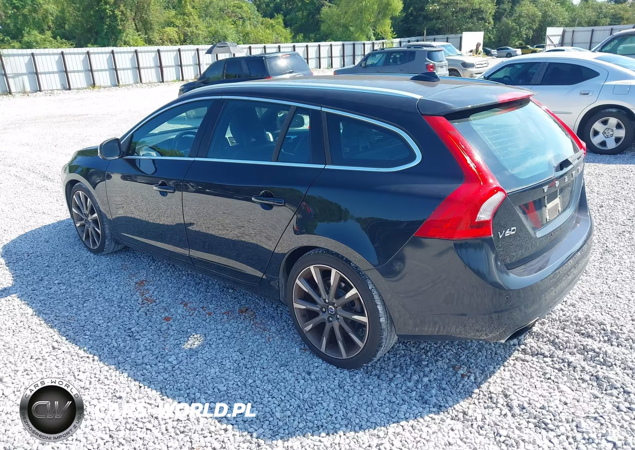 2015 Volvo V60 T5 Premier VIN:YV140MEK9F1247131 - 3