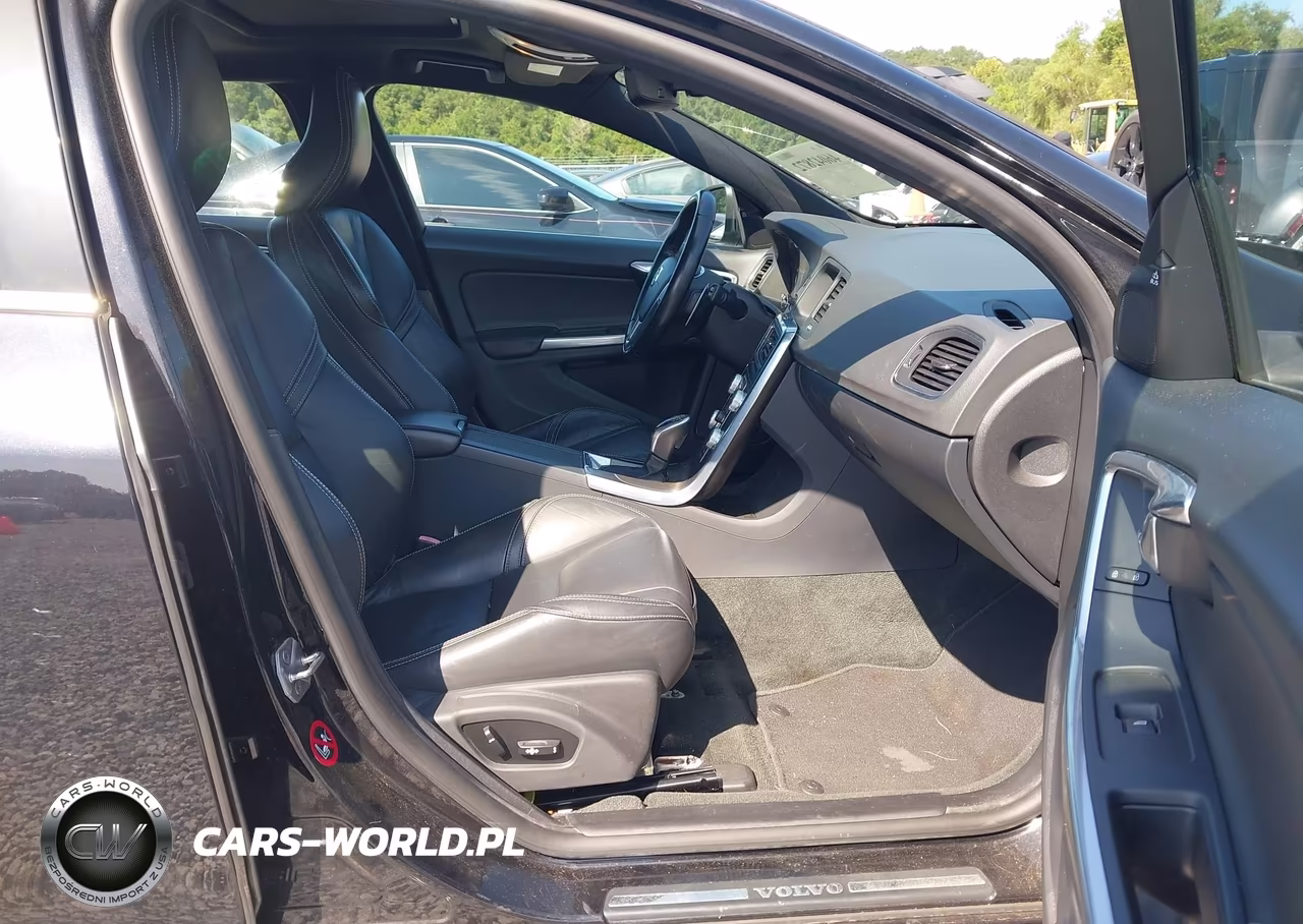2015 Volvo V60 T5 Premier VIN:YV140MEK9F1247131 - 5