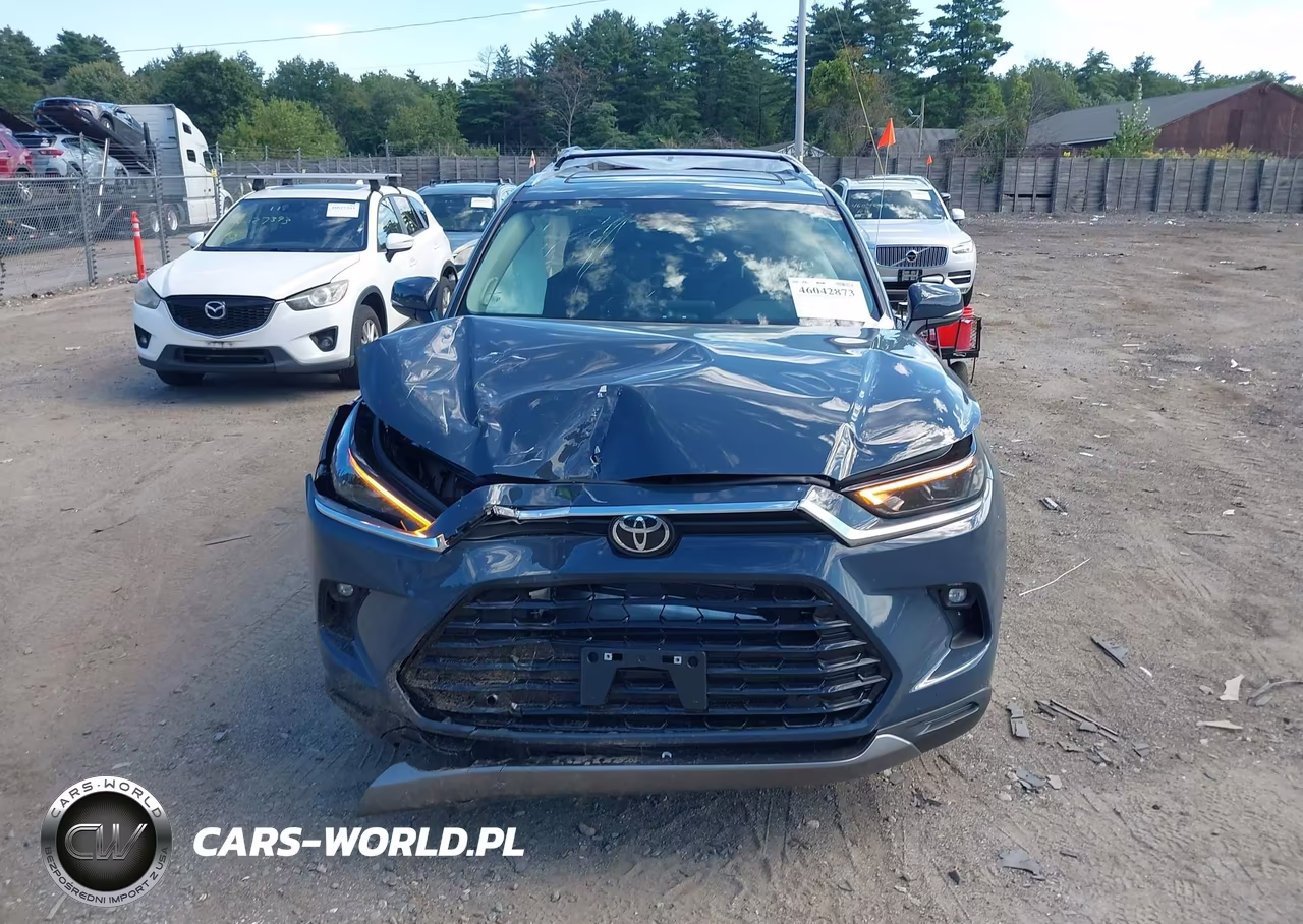 2026 Toyota Grand Highlander Hybrid Limited VIN:5TDACAB51TS110891 - 12