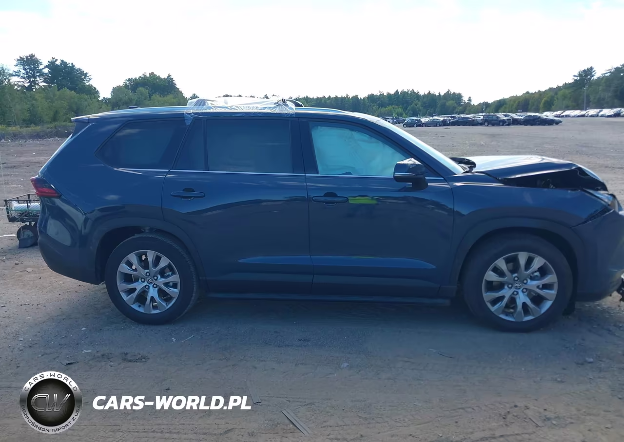 2026 Toyota Grand Highlander Hybrid Limited VIN:5TDACAB51TS110891 - 13