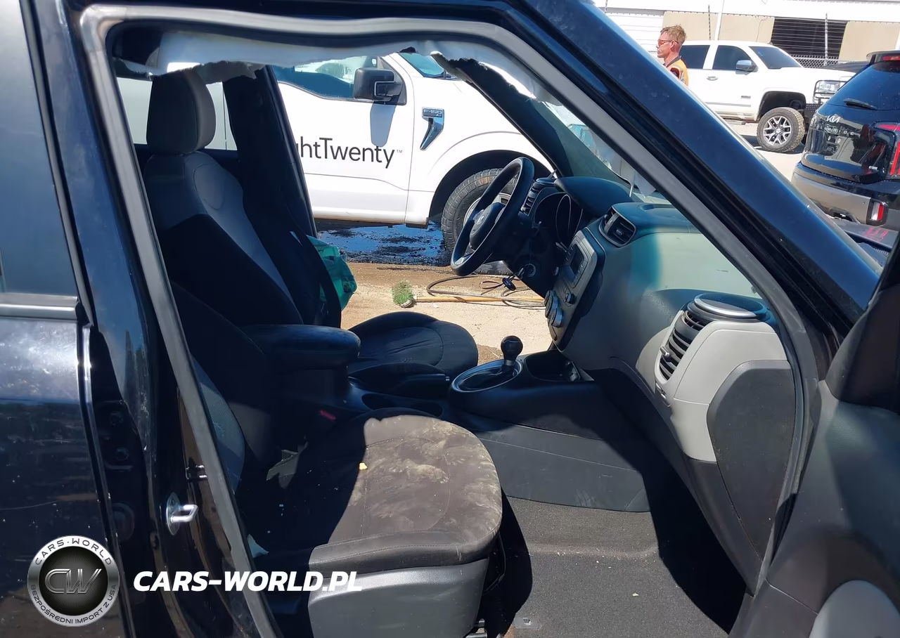 2016 Kia Soul VIN:KNDJN2A2XG7307260 - 5