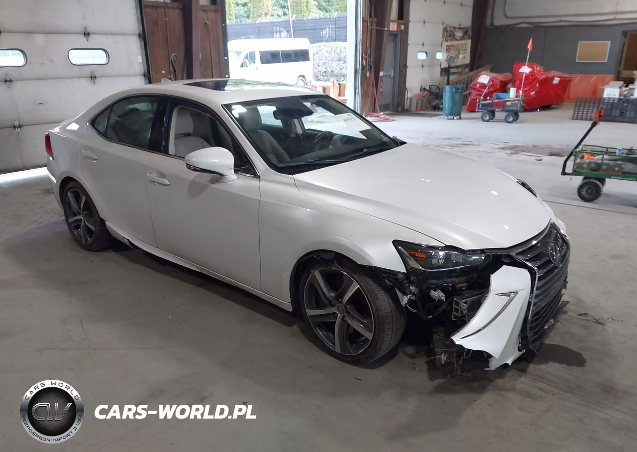 2018 Lexus Is 300 – zdjęcie 1 z 17