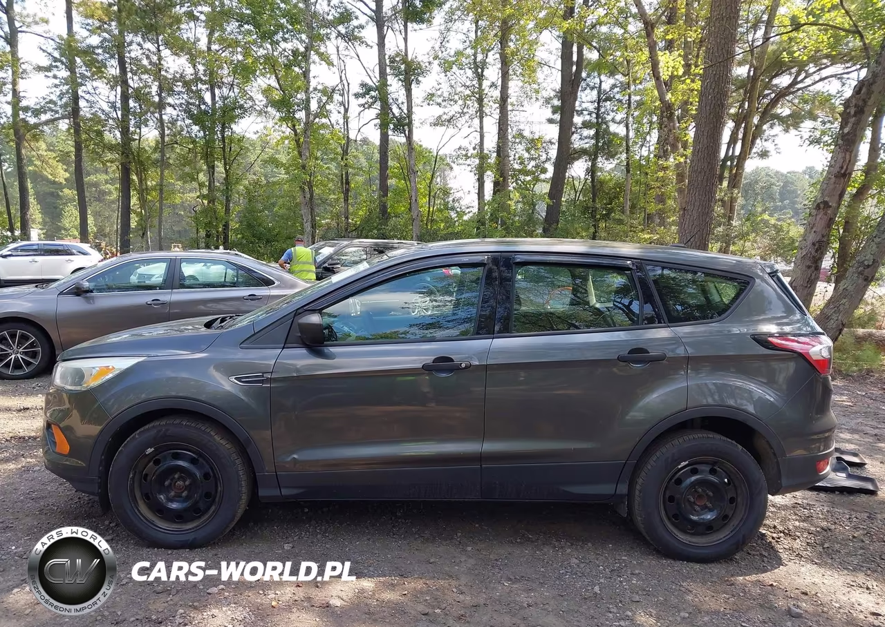 2017 Ford Escape S VIN:1FMCU0F70HUE25580 - 14