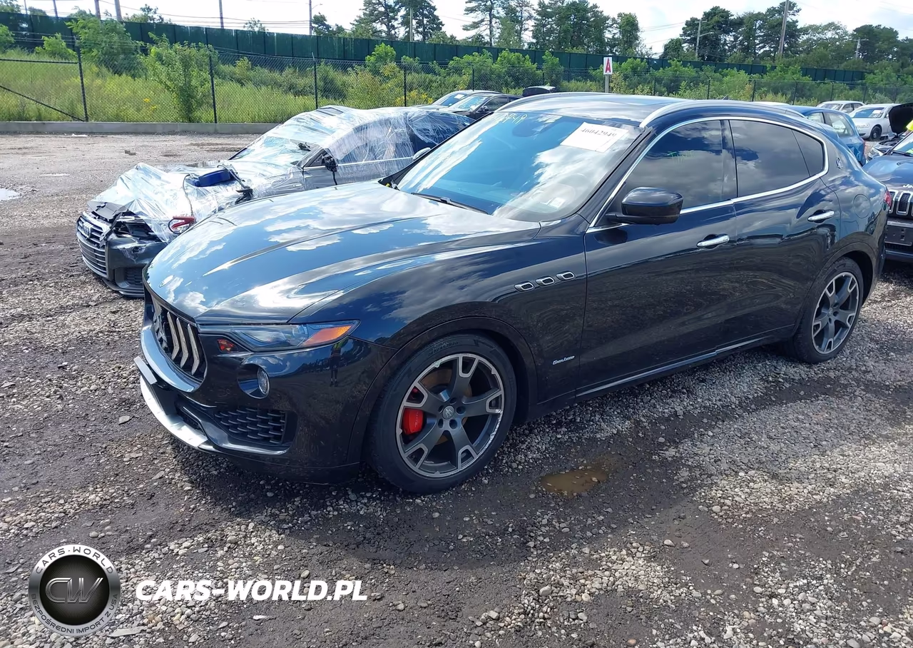 2018 Maserati Levante Granlusso VIN:ZN661XUL1JX279082 - 2