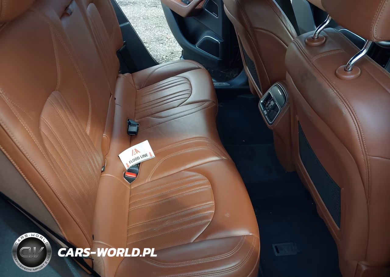 2018 Maserati Levante Granlusso VIN:ZN661XUL1JX279082 - 8