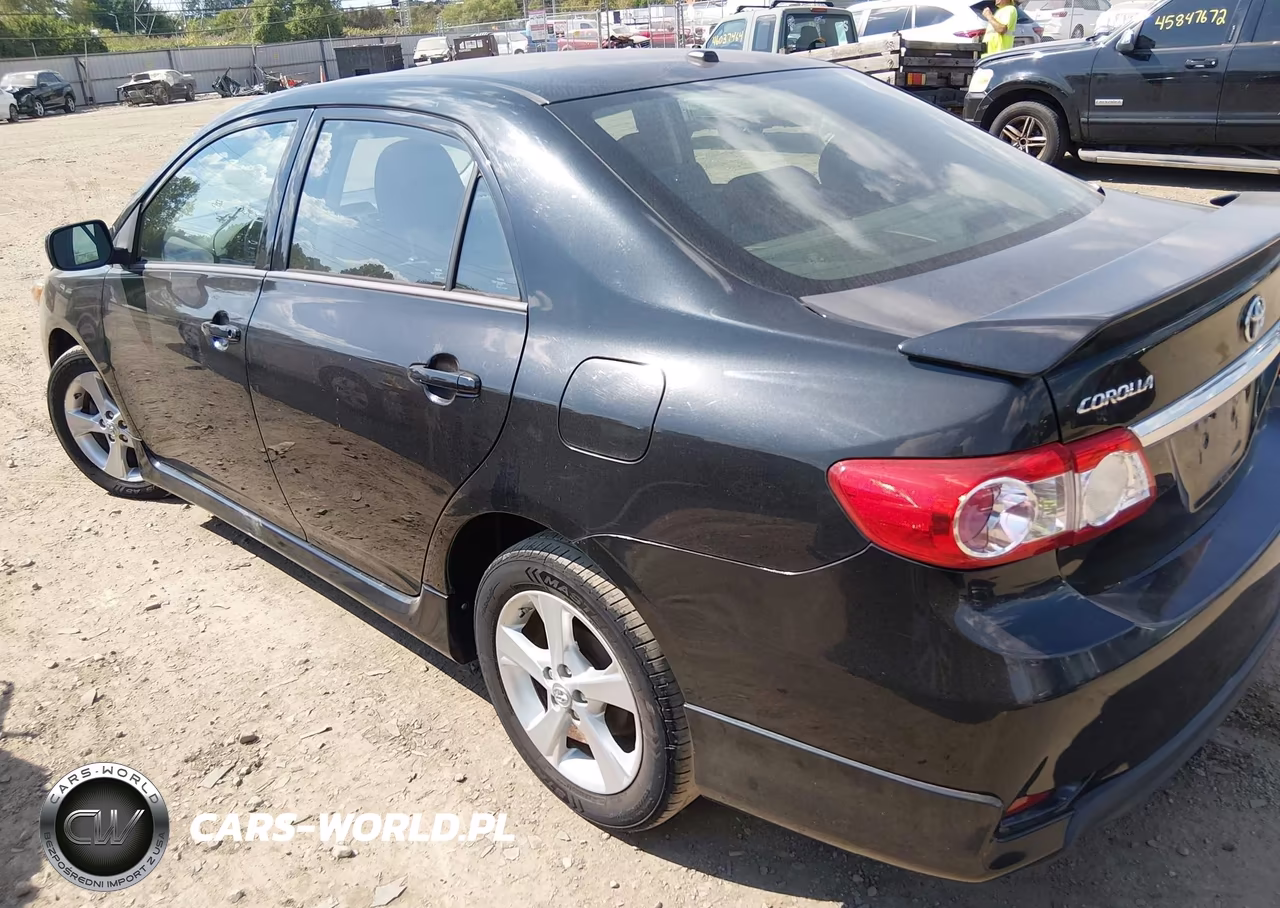 2012 Toyota Corolla S VIN:2T1BU4EE9CC912967 - 3