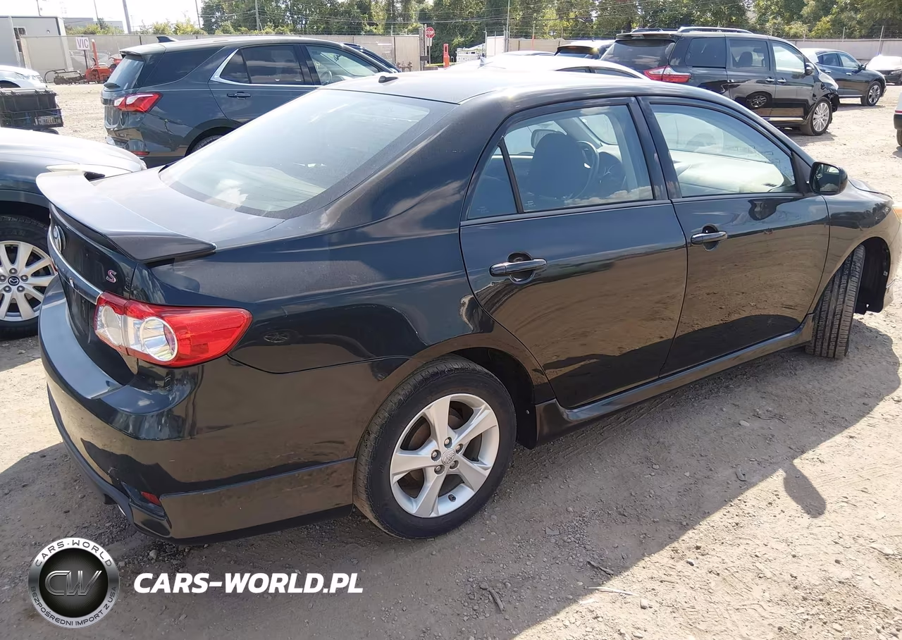 2012 Toyota Corolla S VIN:2T1BU4EE9CC912967 - 4