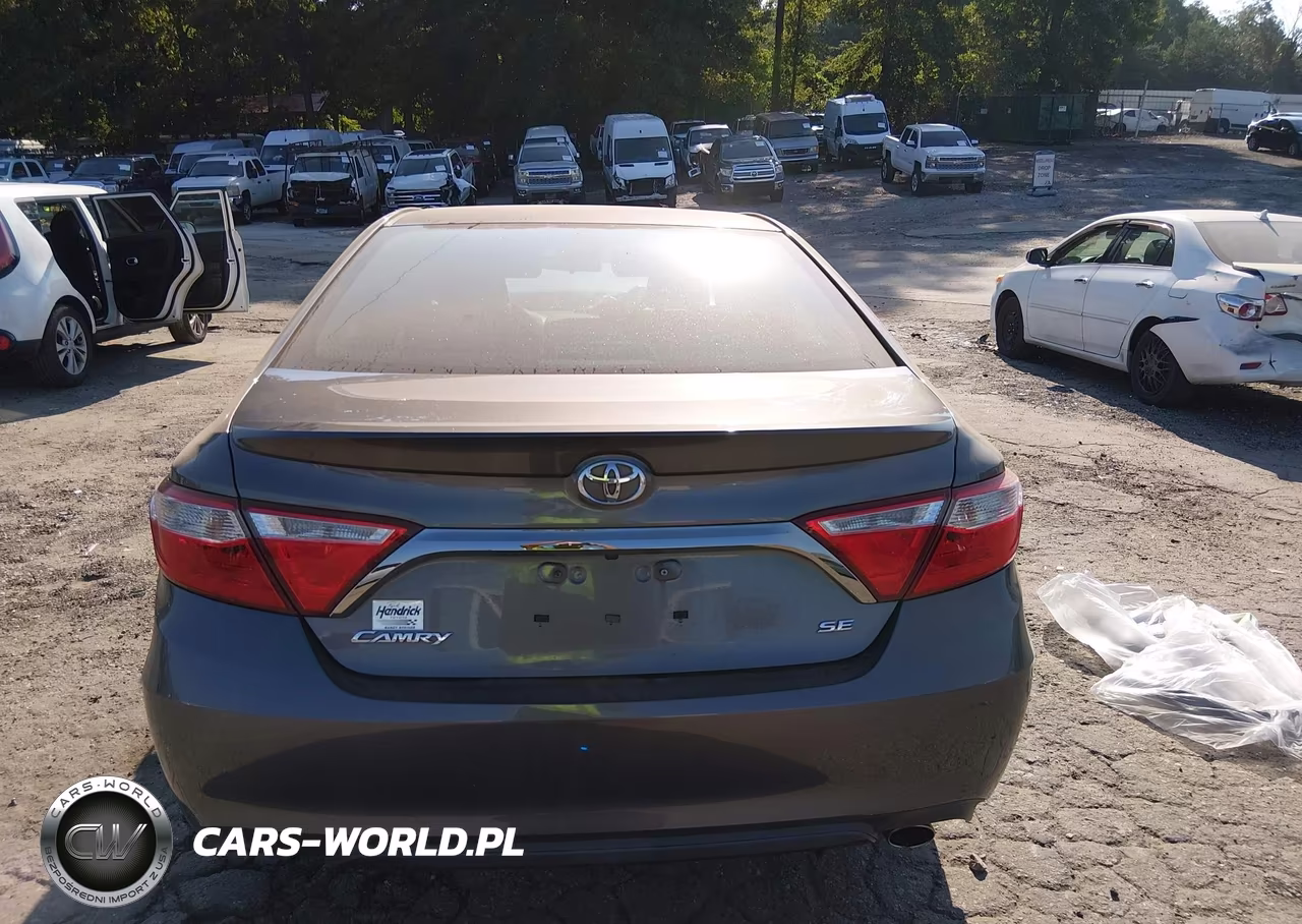 2017 Toyota Camry Se VIN:4T1BF1FK6HU367328 - 17