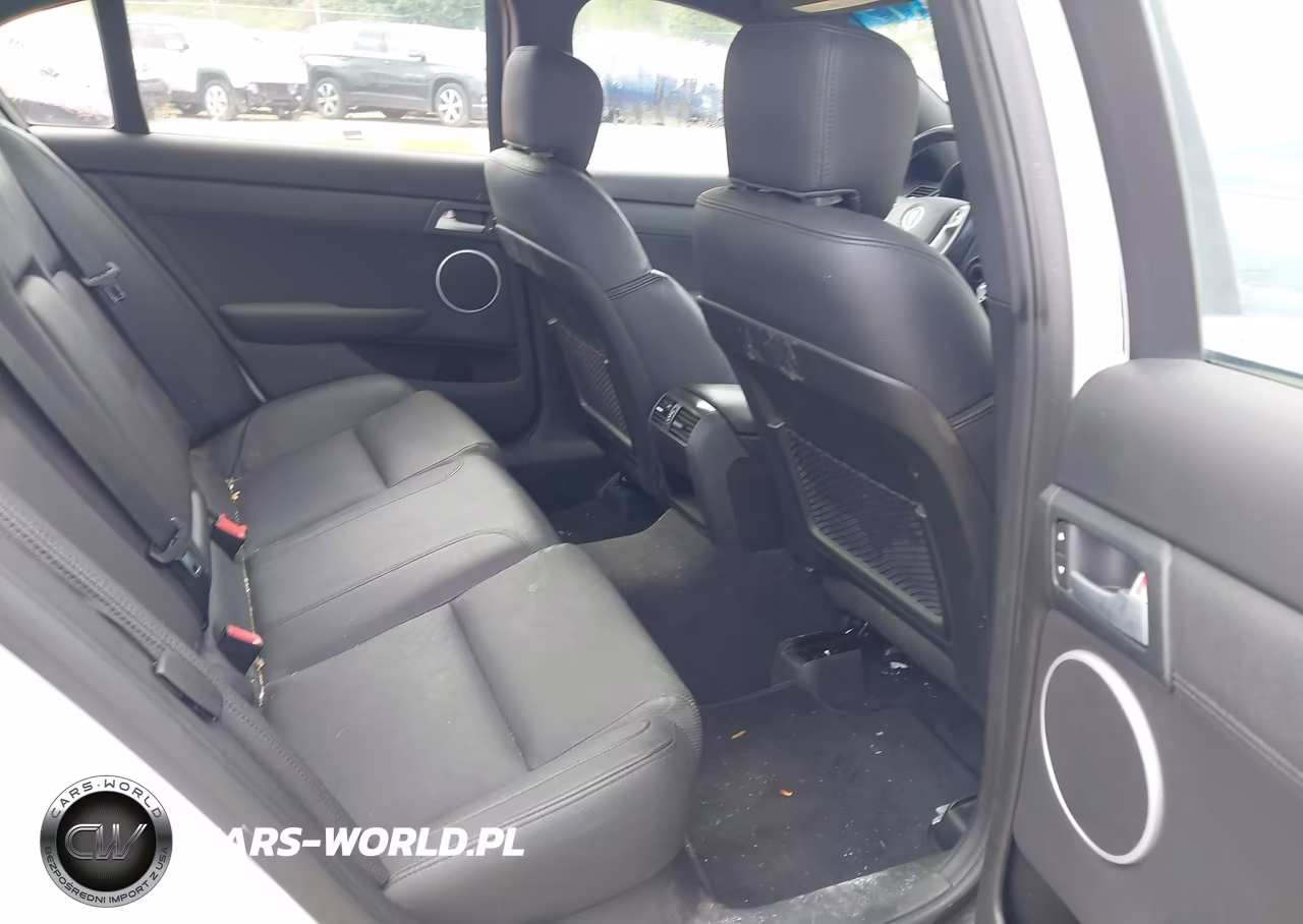 2009 Pontiac G8 VIN:6G2ER57759L224427 - 8
