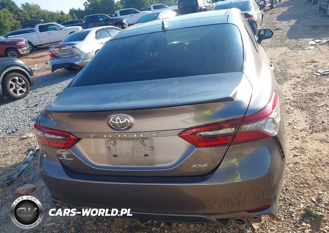 2021 Toyota Camry Xse VIN:4T1K61AK6MU445818 - 16