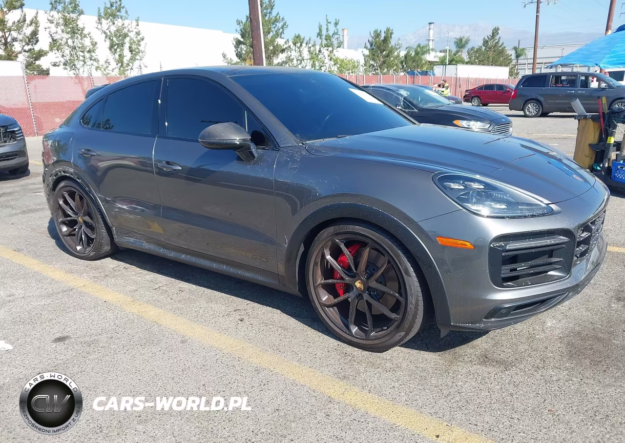 2023 Porsche Cayenne Coupe Gts