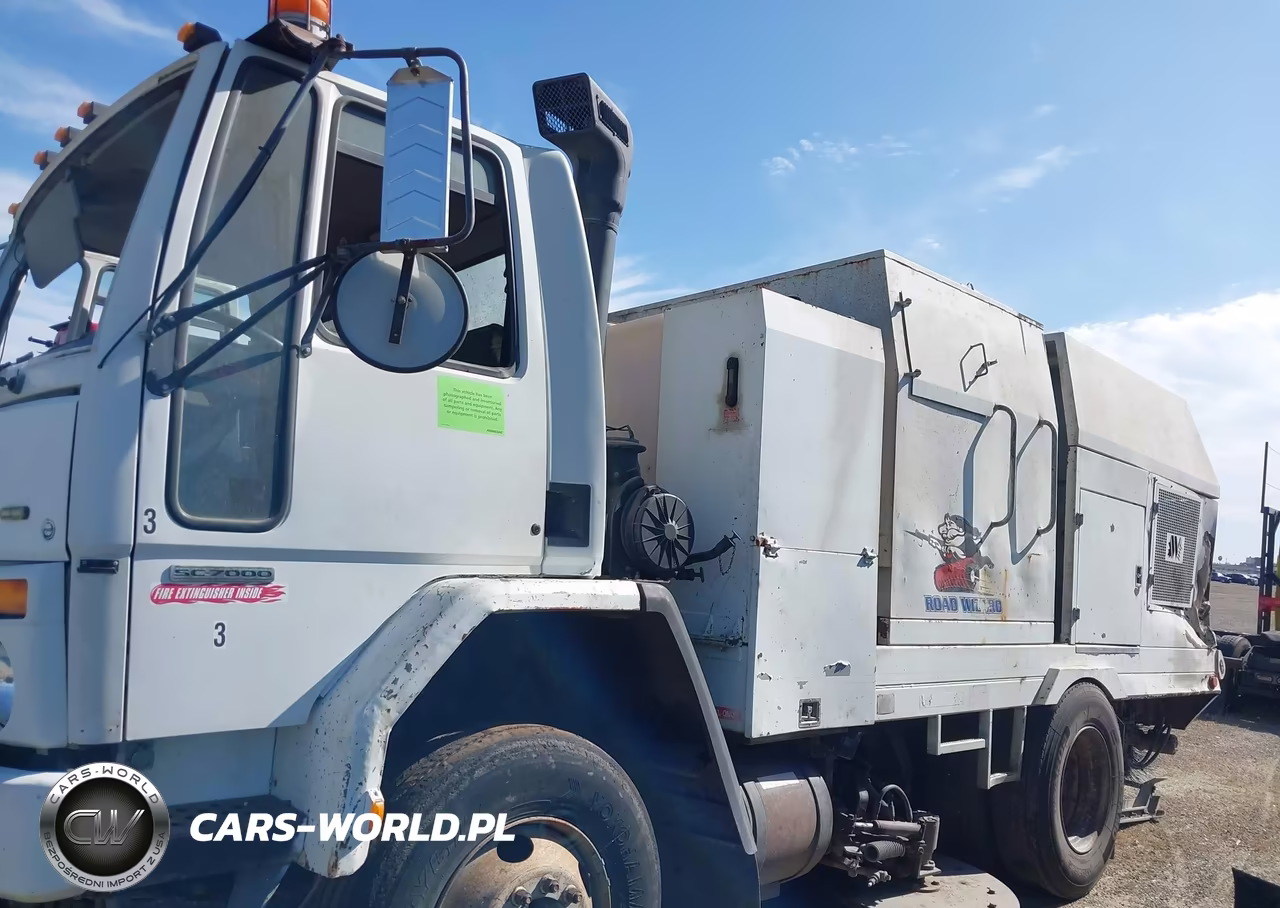 2001 Sterling Truck Sc 7000 VIN:49HAABBV81HH90741 - 18