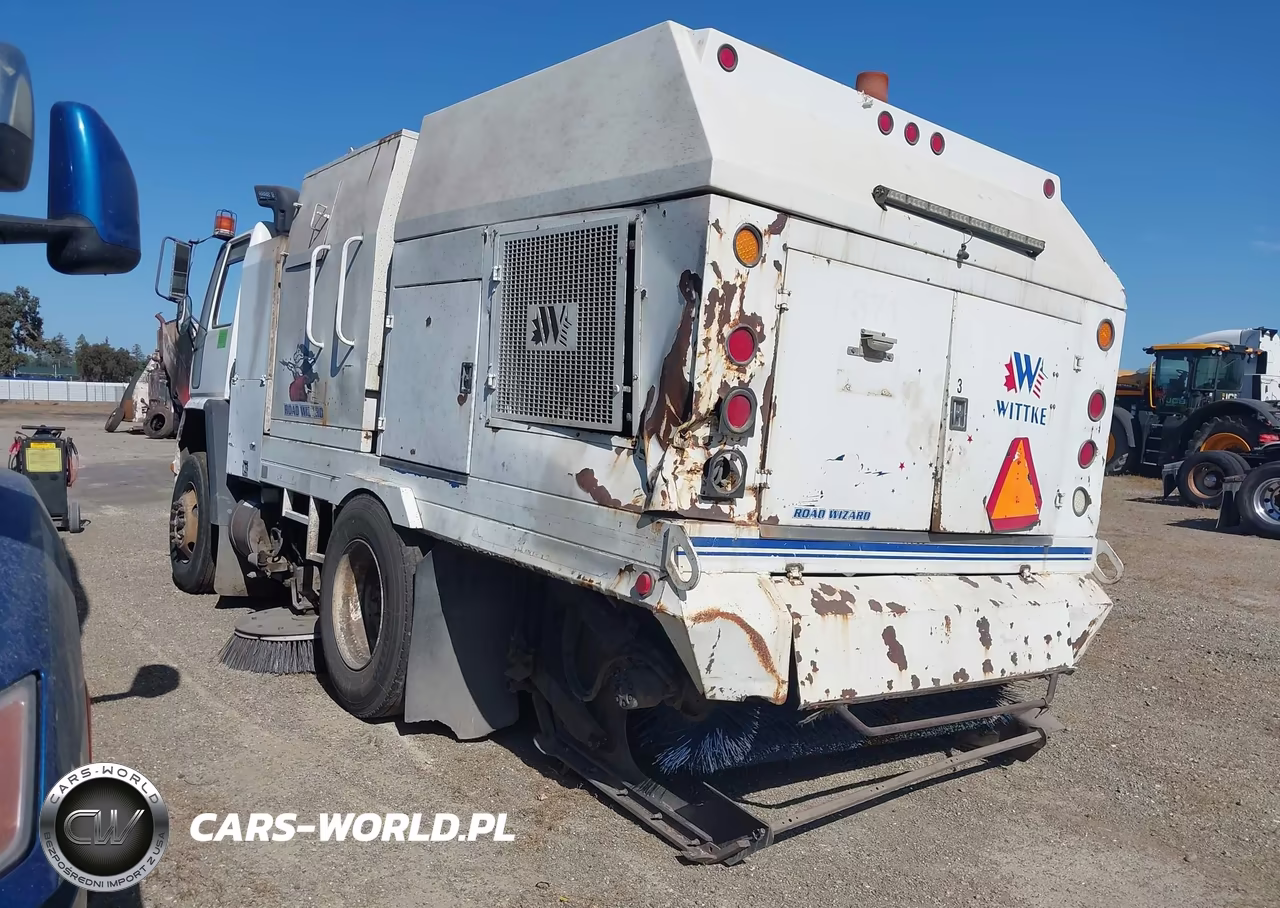 2001 Sterling Truck Sc 7000 VIN:49HAABBV81HH90741 - 3