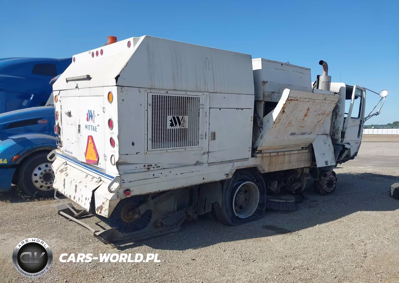2001 Sterling Truck Sc 7000 VIN:49HAABBV81HH90741 - 4