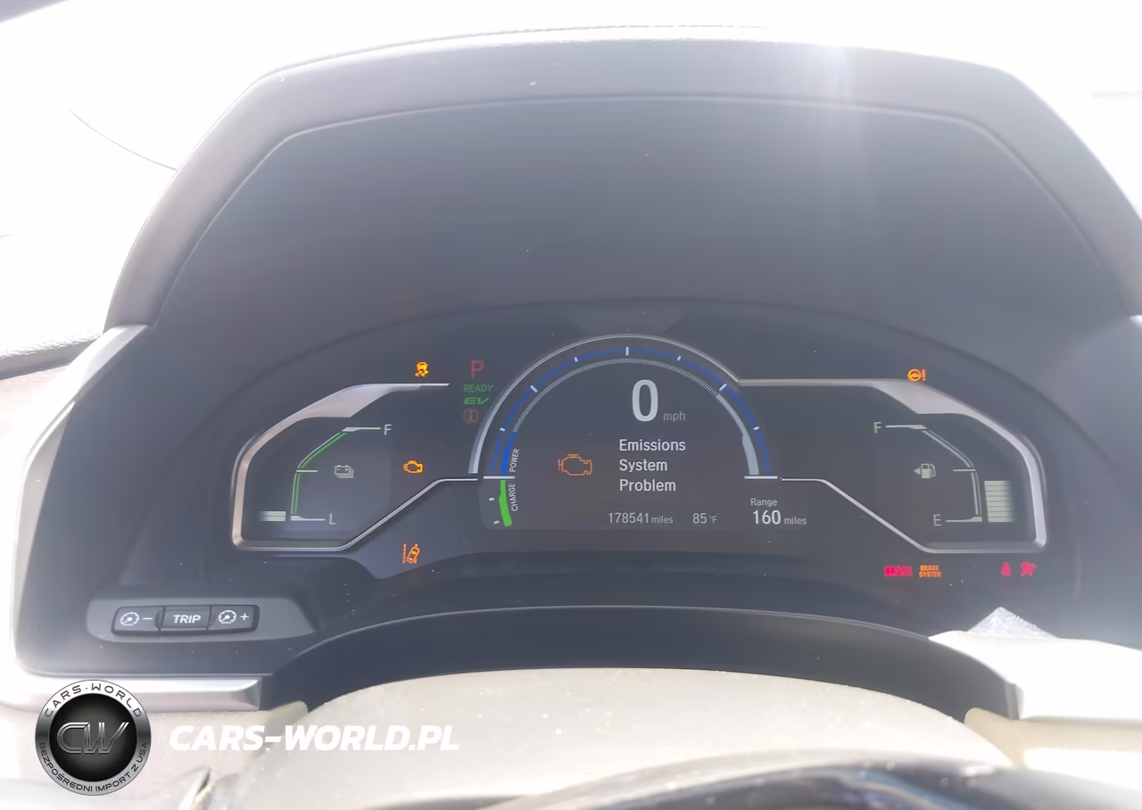 2018 Honda Clarity Plug-In Hybrid Touring VIN:JHMZC5F35JC010115 - 7