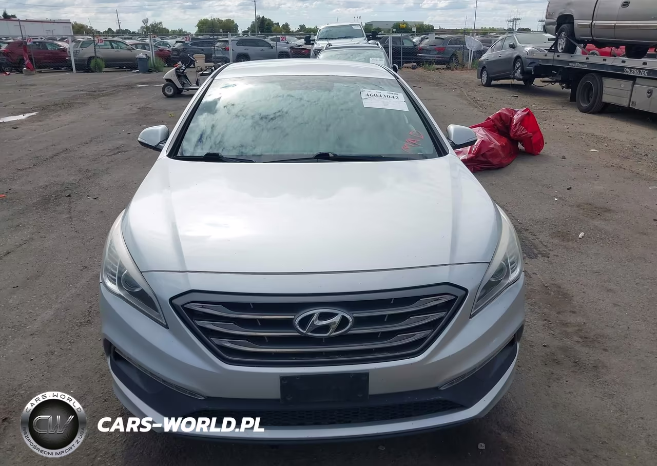 2015 Hyundai Sonata Sport 2.0T VIN:5NPE34AB7FH156696 - 12