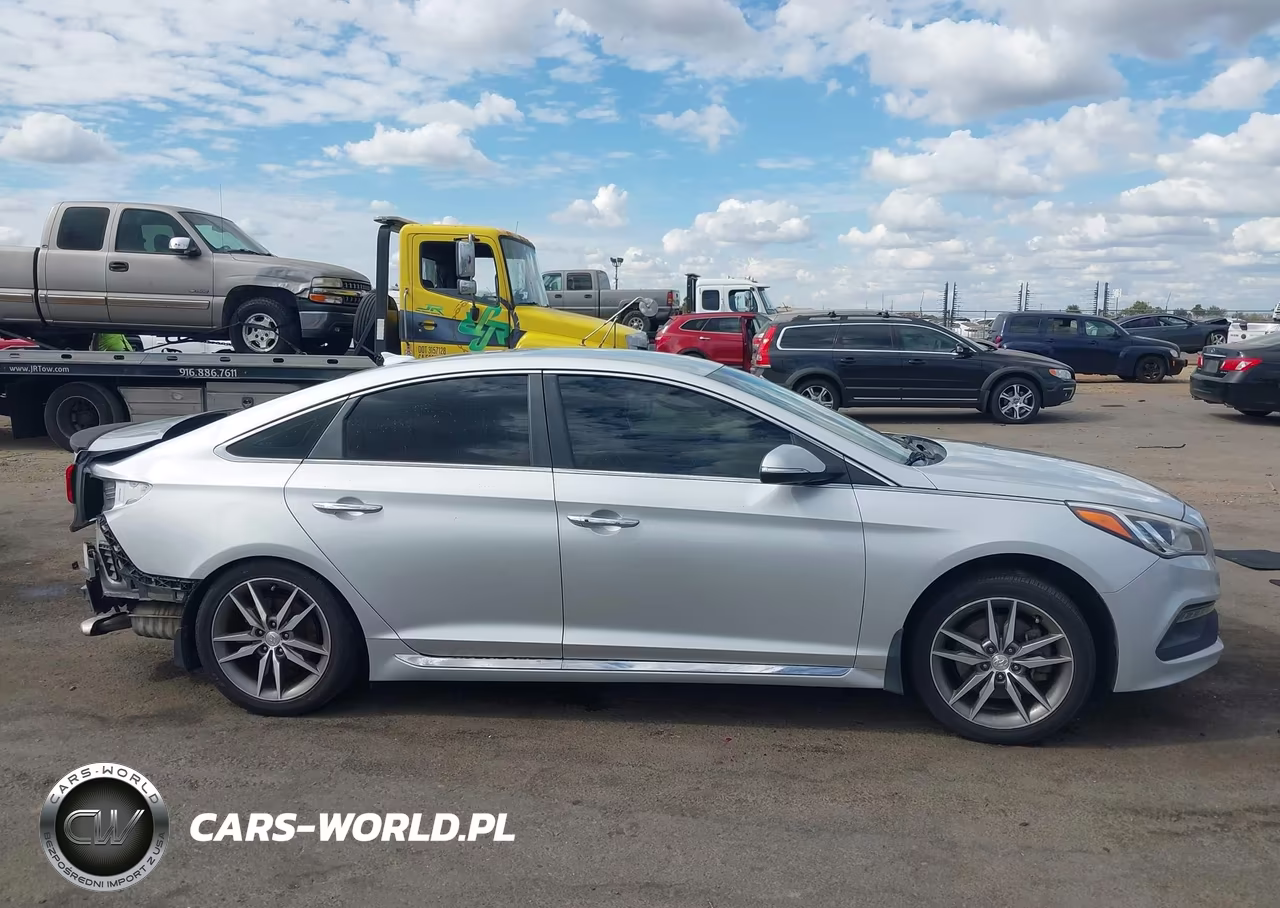 2015 Hyundai Sonata Sport 2.0T VIN:5NPE34AB7FH156696 - 13