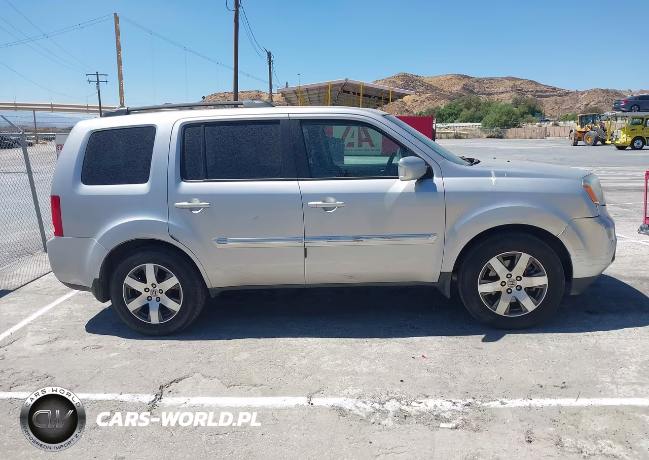 2015 Honda Pilot Touring VIN:5FNYF4H98FB043748 - 14
