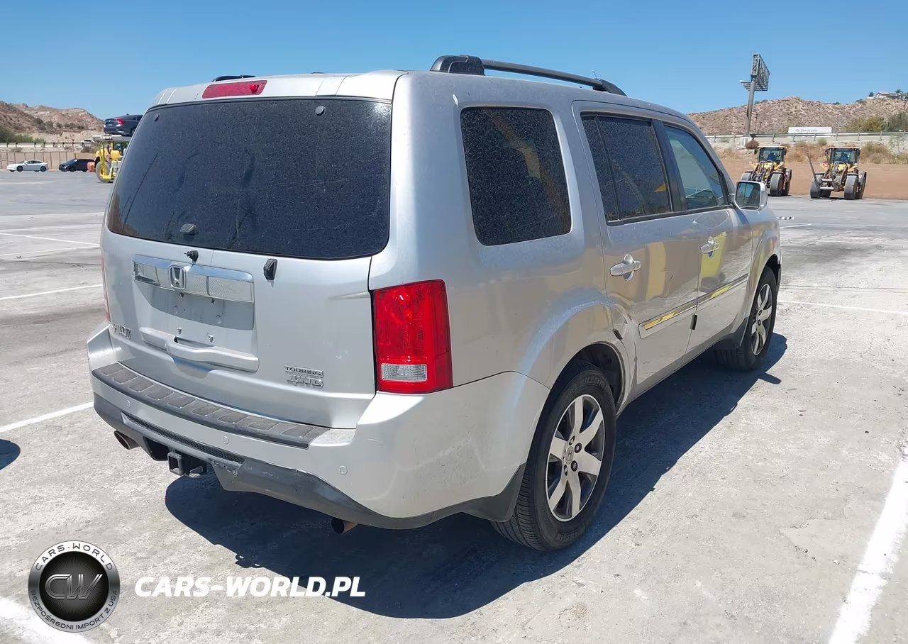 2015 Honda Pilot Touring VIN:5FNYF4H98FB043748 - 4