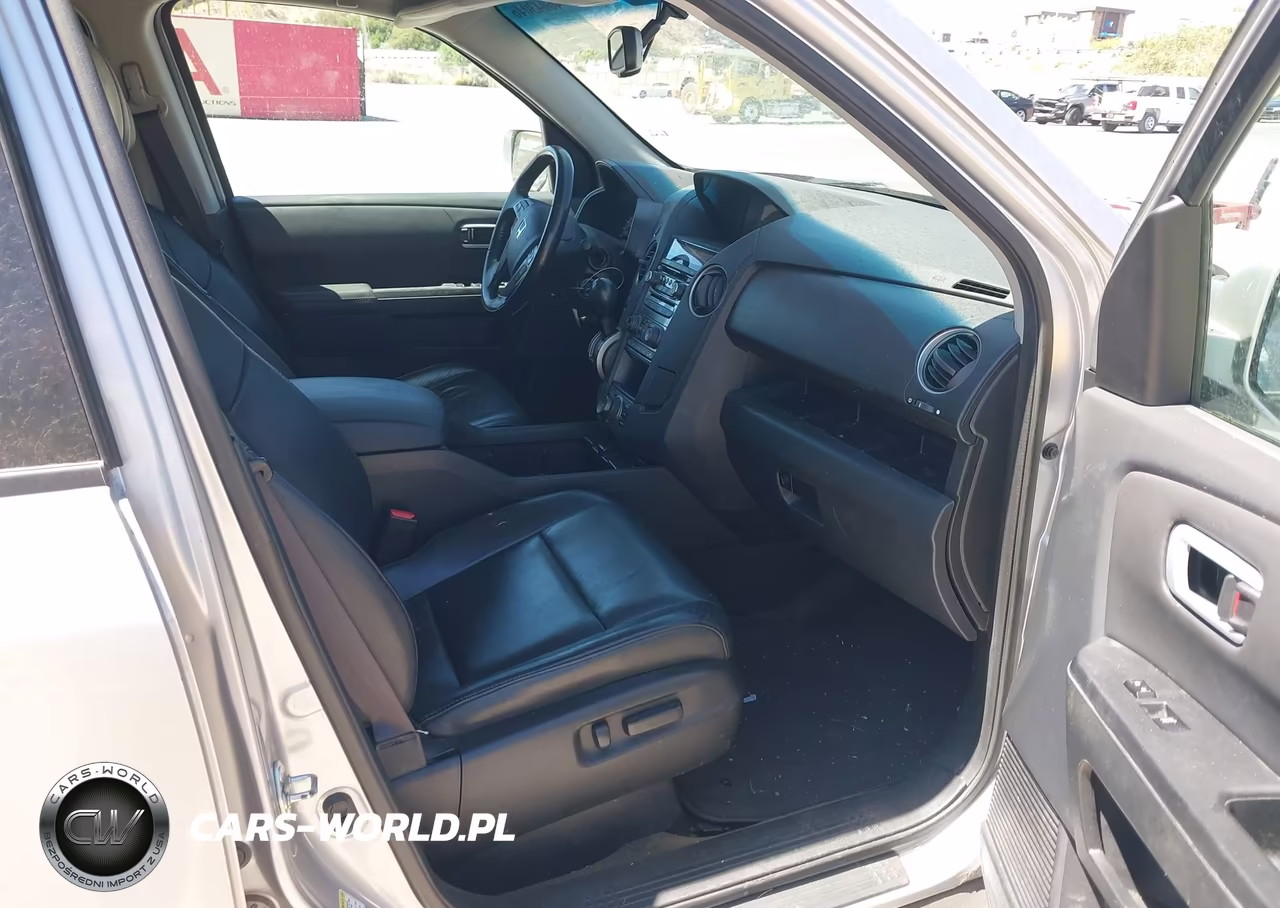 2015 Honda Pilot Touring VIN:5FNYF4H98FB043748 - 5