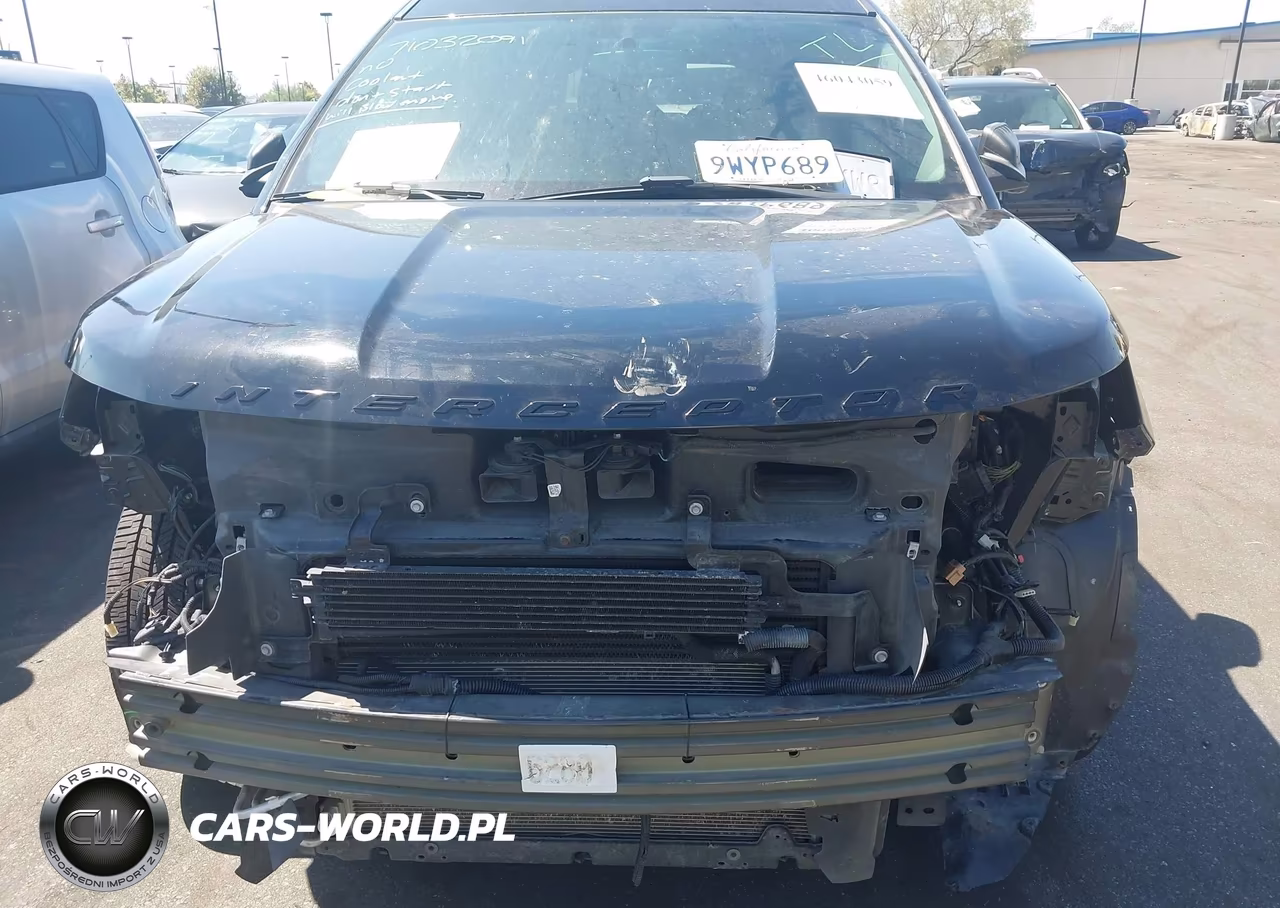 2018 Ford Police Interceptor Utility VIN:1FM5K8AT6JGC74797 - 6